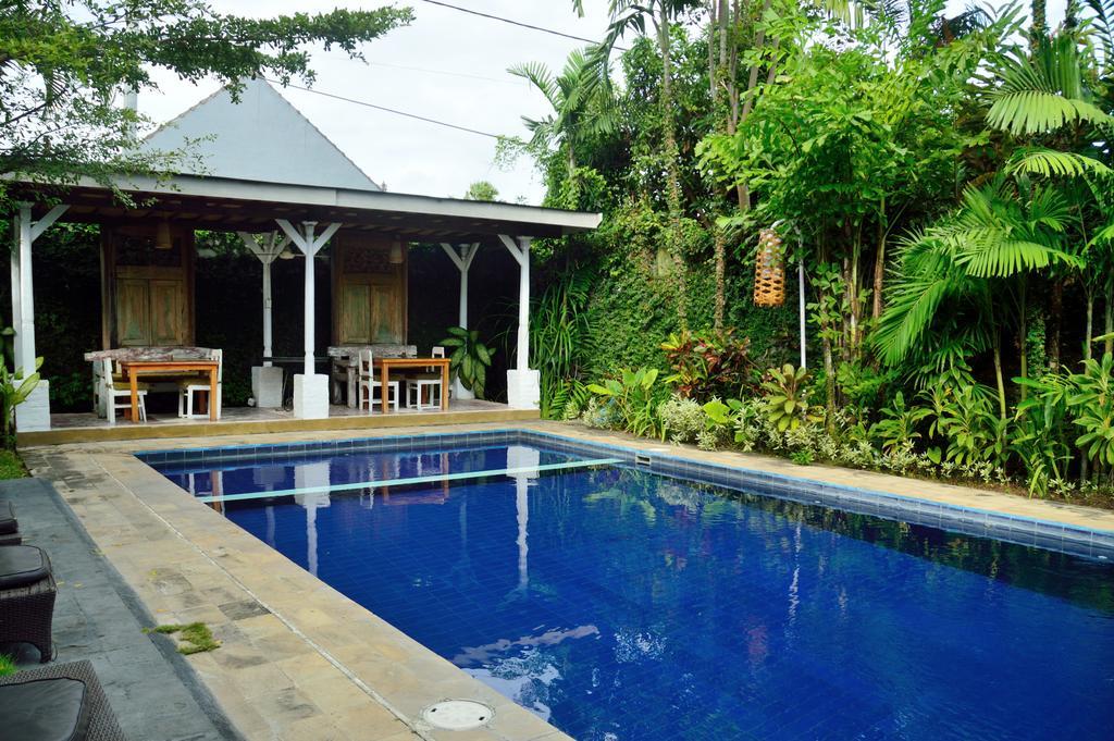 Desa Nyima Hotel Seminyak  Ngoại thất bức ảnh