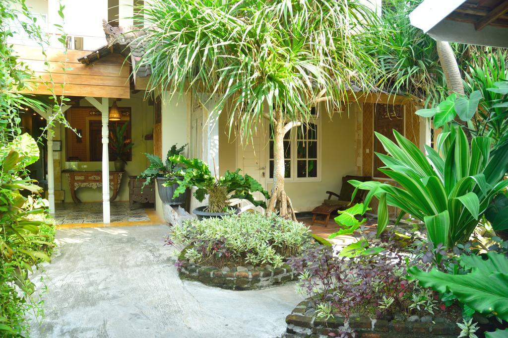Desa Nyima Hotel Seminyak  Ngoại thất bức ảnh
